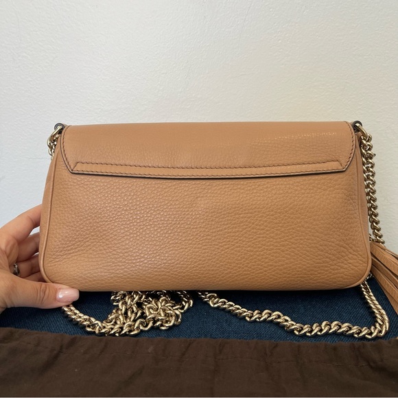 Gucci Soho Crossbody Chain Leather Handbag with Original Duster and Tags in Rose - Picture 5 of 16